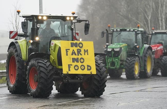 Farmers rally around Welsh capital in latest protest over proposed environmental rules | iNFOnews.ca