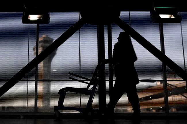 Airlines could face more fines for mishandling wheelchairs under a Biden administration proposal | iNFOnews.ca