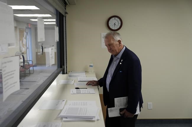 Nevada county election official in charge of controversial 2022 hand-count plan resigns | iNFOnews.ca