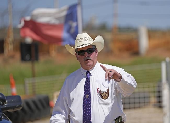 Texas sheriff who was under scrutiny following mass shooting loses reelection bid | iNFOnews.ca