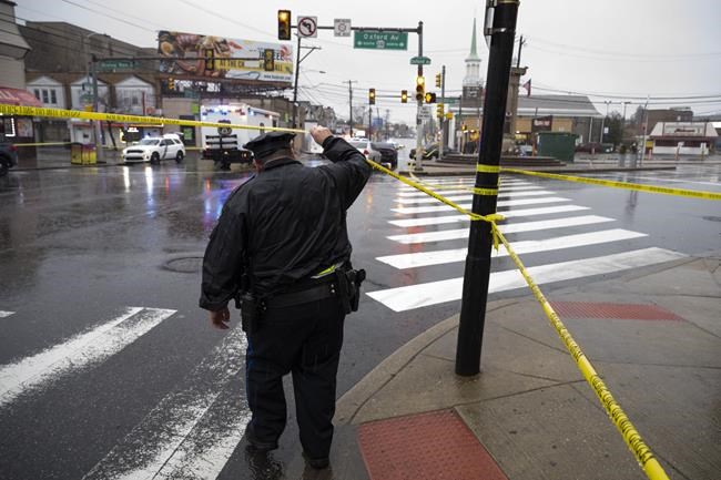 8 teens wounded by gunfire at Philadelphia bus stop in city's 4th transit shooting in as many days | iNFOnews.ca