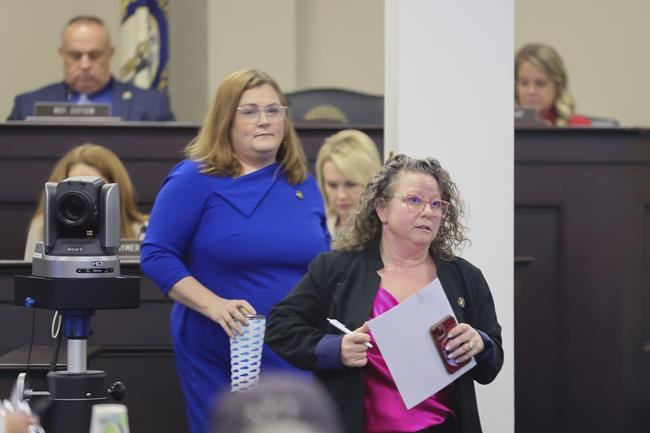 Democrats walk out of Kentucky hearing on legislation dealing with support for nonviable pregnancies | iNFOnews.ca
