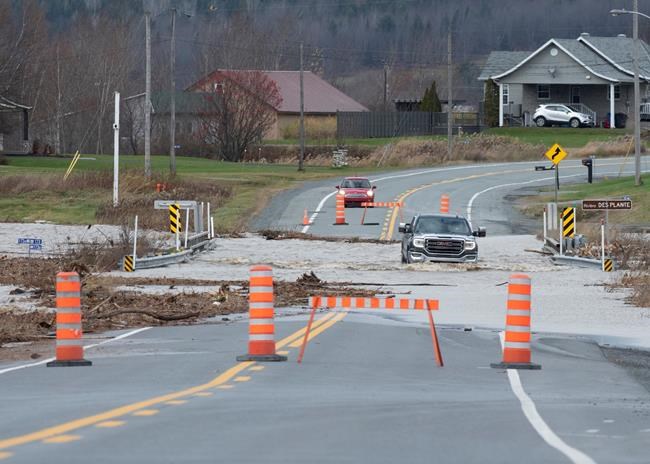 Rising water: Quebec lender ending new mortgages in flood zones 'just the beginning' | iNFOnews.ca
