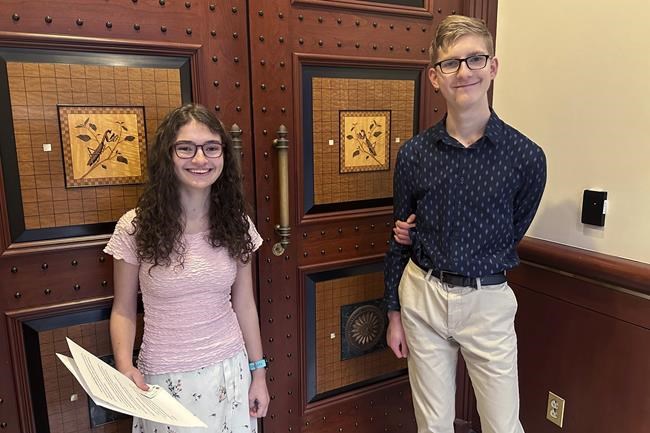 Students lobby to dethrone Connecticut's state insect, the voraciously predatory praying mantis | iNFOnews.ca Students lobby to dethrone Connecticut's state insect, the voraciously predatory praying mantis | iNFOnews.ca