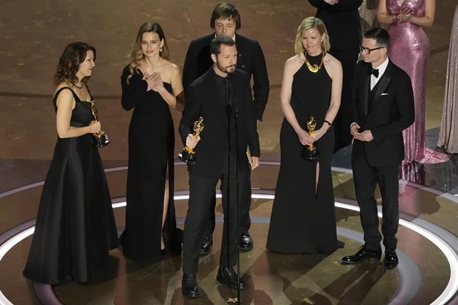 '20 Days in Mariupol' wins best documentary Oscar, a first for AP and PBS' 'Frontline' | iNFOnews.ca