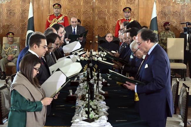 Pakistan swears in newly elected Prime Minister Shehbaz Sharif's 19-member Cabinet | iNFOnews.ca Pakistan swears in newly elected Prime Minister Shehbaz Sharif's 19-member Cabinet | iNFOnews.ca