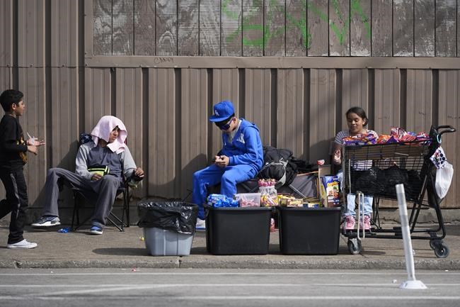 A CDC team joins the response to 7 measles cases in a Chicago shelter for migrants | iNFOnews.ca