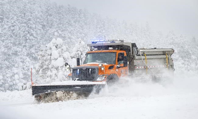 Colorado snowstorm closes highways and schools for a second day | iNFOnews.ca Colorado snowstorm closes highways and schools for a second day | iNFOnews.ca