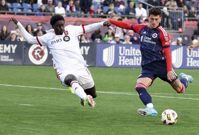 Toronto FC defender Nicksoen Gomis out approximately four weeks after wrist surgery | iNFOnews.ca Toronto FC defender Nicksoen Gomis out approximately four weeks after wrist surgery | iNFOnews.ca