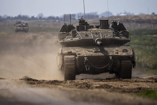 Heavy fighting rages around Gaza's biggest hospital as Israel raids it for a second day | iNFOnews.ca Heavy fighting rages around Gaza's biggest hospital as Israel raids it for a second day | iNFOnews.ca