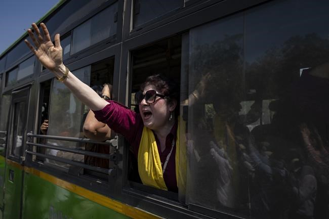 Protests against arrest of one of top rivals of Indian Prime Minister Modi continue for second day | iNFOnews.ca