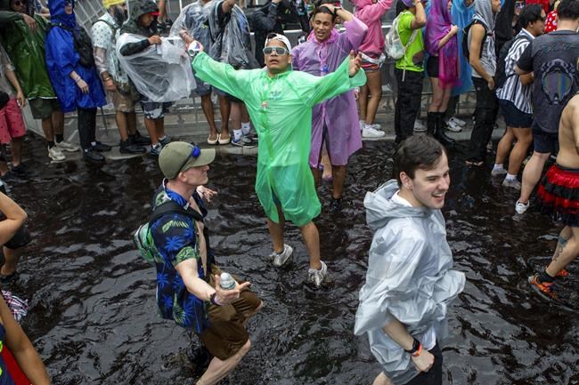 Thunderstorms delay flights at Miami airport, suspend music festival and disrupt tennis tournament | iNFOnews.ca