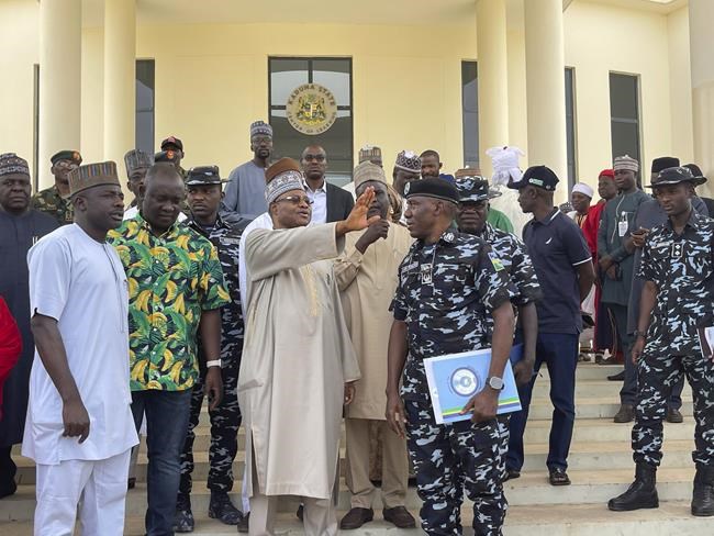 Over 130 abducted schoolchildren in Nigeria's northwest are rescued after weeks in captivity | iNFOnews.ca Over 130 abducted schoolchildren in Nigeria's northwest are rescued after weeks in captivity | iNFOnews.ca