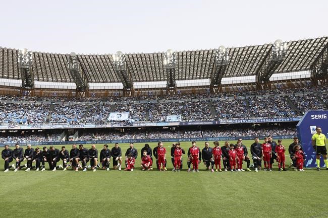 Napoli players take a knee in public show of support after alleged racial abuse of Juan Jesus | iNFOnews.ca