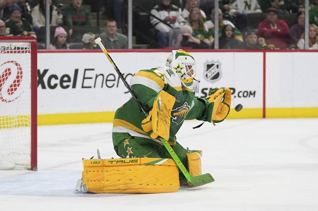 Marc-Andre Fleury signs a $2.5M extension with the Wild to return for next season at age 40 | iNFOnews.ca Marc-Andre Fleury signs a $2.5M extension with the Wild to return for next season at age 40 | iNFOnews.ca