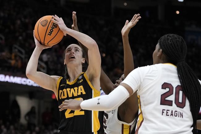 Clark Effect: Ratings and attendance boost could be on way for WNBA | iNFOnews.ca Clark Effect: Ratings and attendance boost could be on way for WNBA | iNFOnews.ca