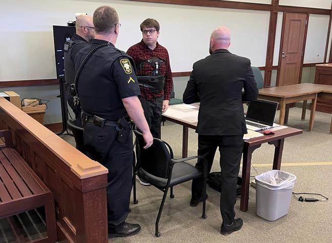 Vermont driver is charged with aggravated murder in crash that killed a police officer | iNFOnews.ca