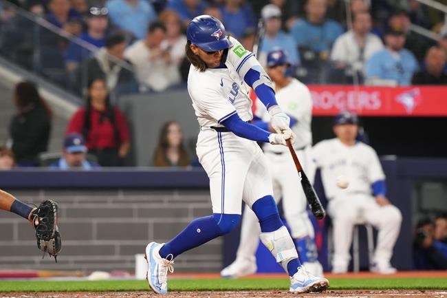 Bichette homers, Bassitt makes quality start as Blue Jays top Mariners 5-3 | iNFOnews.ca