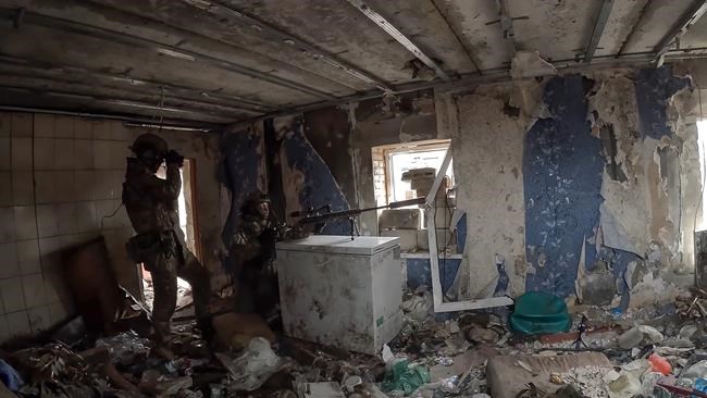 A Russian attack on a Ukrainian village kills a 14-year-old girl and two others, officials say | iNFOnews.ca