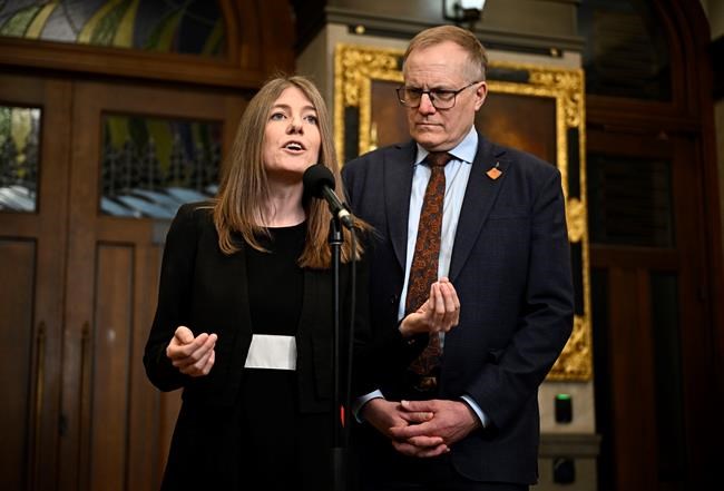NDP backs Tory motion, saying carbon price not 'be-all, end-all' of climate policy | iNFOnews.ca