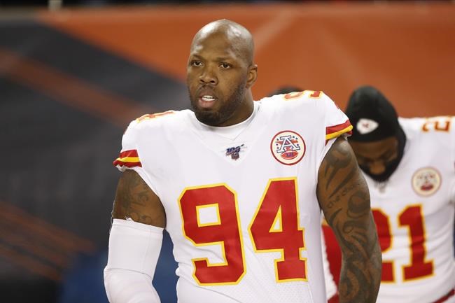 Former NFL linebacker Terrell Suggs faces charges from Starbucks drive-thru incident | iNFOnews.ca Former NFL linebacker Terrell Suggs faces charges from Starbucks drive-thru incident | iNFOnews.ca