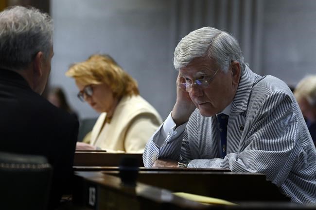 Tennessee GOP senators OK criminalizing helping minors get transgender care, mimicking abortion bill | iNFOnews.ca