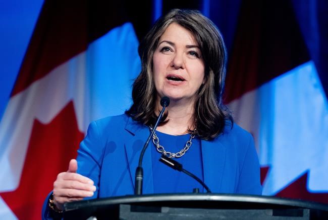 Smith says she expects Poilievre to work with provinces to give cities housing cash | iNFOnews.ca Smith says she expects Poilievre to work with provinces to give cities housing cash | iNFOnews.ca
