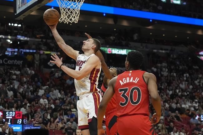 Heat never trail on the way to a 125-103 win over Raptors, keeping playoff hope going | iNFOnews.ca