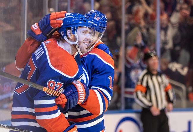 Oilers captain Connor McDavid records 100th assist of NHL season | iNFOnews.ca Oilers captain Connor McDavid records 100th assist of NHL season | iNFOnews.ca