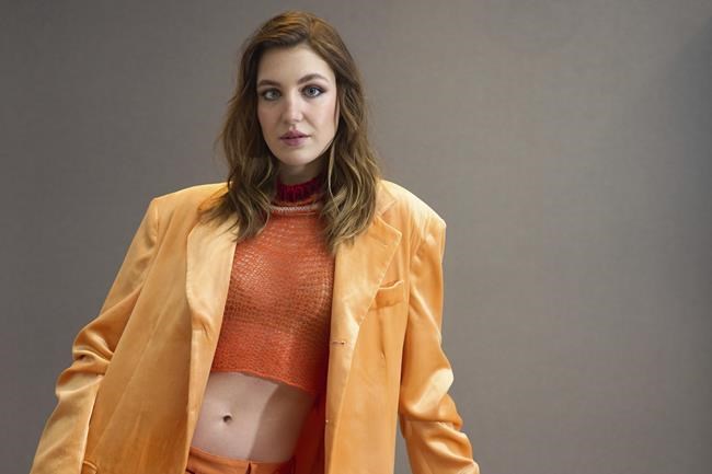 'Yellowjackets' star Sophie Nélisse forecasts 'feral and intense' third season | iNFOnews.ca