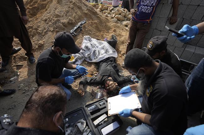 5 Japanese workers in Pakistan escape suicide blast targeting their van. A Pakistani bystander dies | iNFOnews.ca 5 Japanese workers in Pakistan escape suicide blast targeting their van. A Pakistani bystander dies | iNFOnews.ca