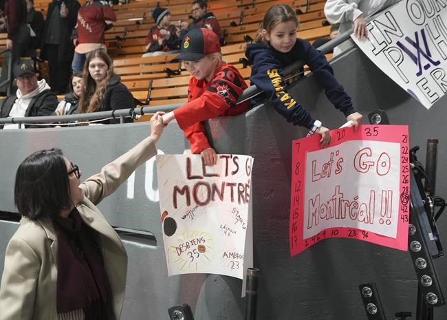 PWHL Montreal ready to set attendance record against Toronto at the Bell Centre | iNFOnews.ca