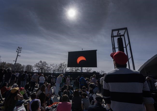 Quebec Health Department reports 28 cases of eye damage linked to solar eclipse | iNFOnews.ca Quebec Health Department reports 28 cases of eye damage linked to solar eclipse | iNFOnews.ca