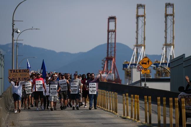 Labour minister announces inquiry into costly 2023 port strike in B.C. | iNFOnews.ca Labour minister announces inquiry into costly 2023 port strike in B.C. | iNFOnews.ca
