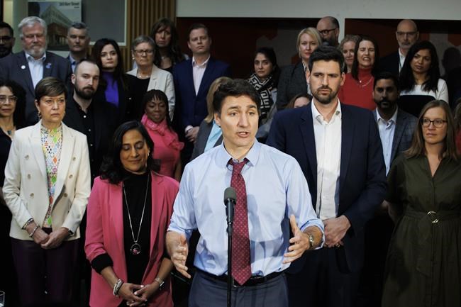 Liberals pounce on Poilievre's visit to carbon tax protest, support from Alex Jones | iNFOnews.ca Liberals pounce on Poilievre's visit to carbon tax protest, support from Alex Jones | iNFOnews.ca