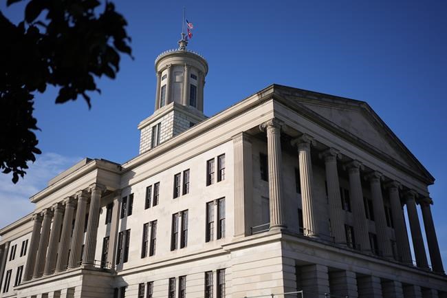 Tennessee lawmakers join movement allowing some teachers to take guns into schools | iNFOnews.ca Tennessee lawmakers join movement allowing some teachers to take guns into schools | iNFOnews.ca