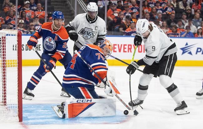 Skinner has confidence of his coach, but playoff goaltending a concern for Oilers | iNFOnews.ca Skinner has confidence of his coach, but playoff goaltending a concern for Oilers | iNFOnews.ca
