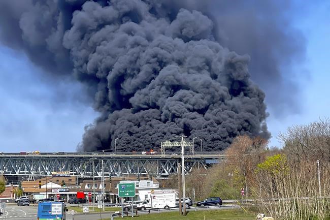 Driver charged with negligent homicide in fiery crash that shut down Connecticut highway bridge | iNFOnews.ca