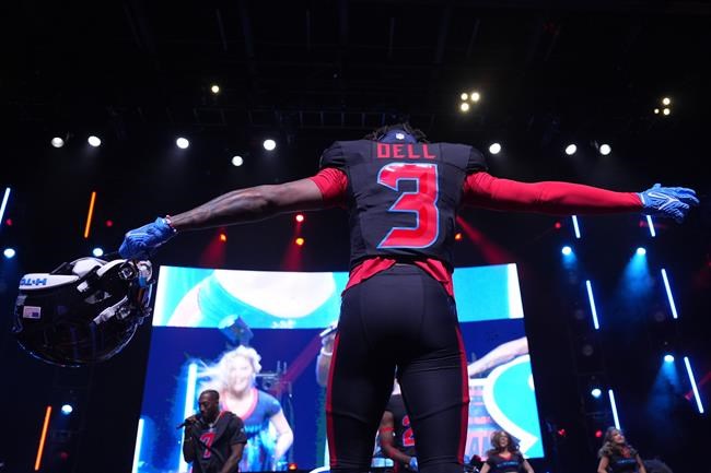 Texans WR Tank Dell shot in Florida, sustains minor wound, team says | iNFOnews.ca Texans WR Tank Dell shot in Florida, sustains minor wound, team says | iNFOnews.ca