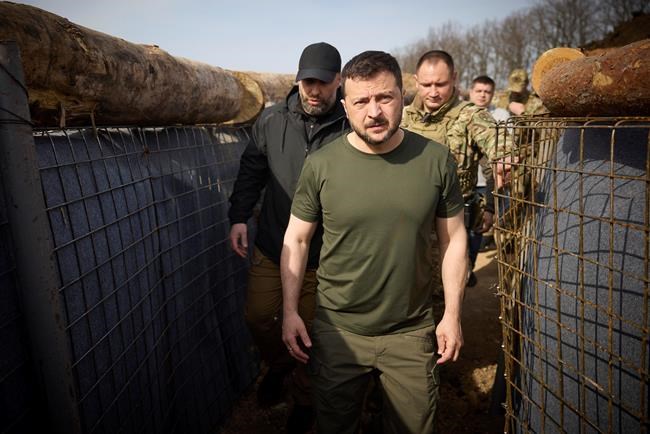 Russia puts Ukrainian President Zelenskyy on its wanted list | iNFOnews.ca Russia puts Ukrainian President Zelenskyy on its wanted list | iNFOnews.ca