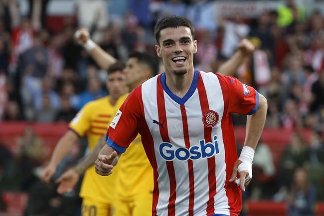 Real Madrid wins its record-extending 36th Spanish league title after Barcelona loses at Girona | iNFOnews.ca