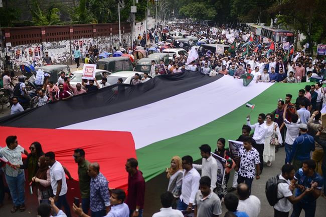 Activists in Bangladesh march through universities to demand end to Israel-Hamas war | iNFOnews.ca Activists in Bangladesh march through universities to demand end to Israel-Hamas war | iNFOnews.ca