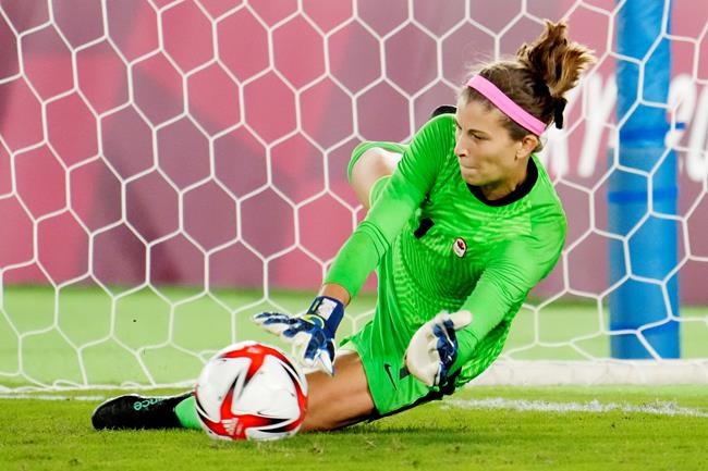 Canadian goalkeeper Stephanie Labbe gets vulnerable in new documentary | iNFOnews.ca Canadian goalkeeper Stephanie Labbe gets vulnerable in new documentary | iNFOnews.ca