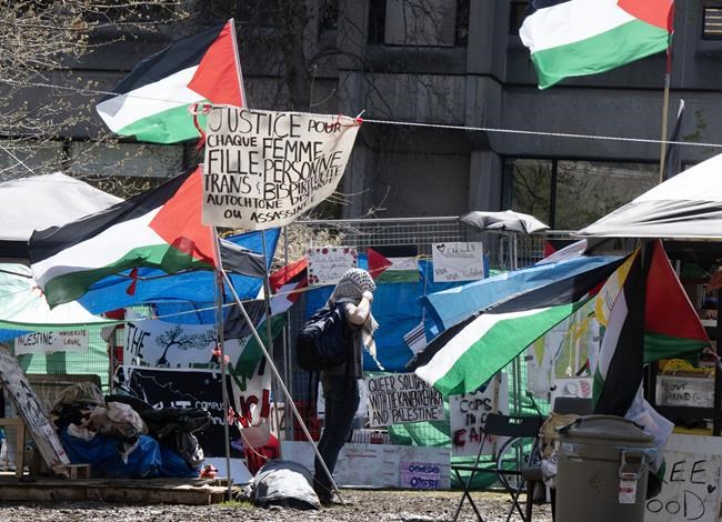 Nearly half of Canadians are opposed to university protest encampments, poll suggests | iNFOnews.ca