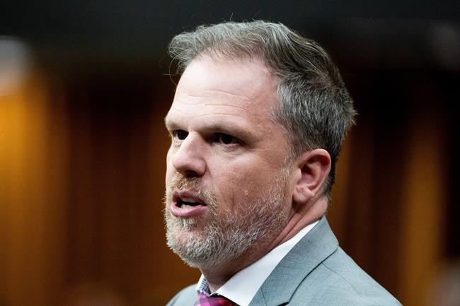 Health minister committed to fixing dental-care double standard: hygienists | iNFOnews.ca Health minister committed to fixing dental-care double standard: hygienists | iNFOnews.ca
