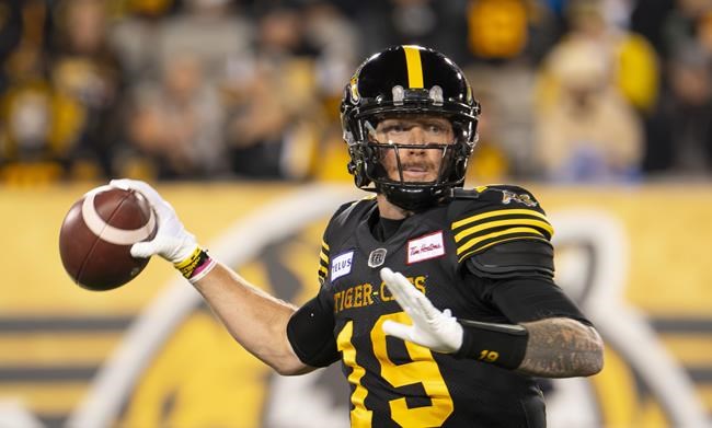 Veteran Mitchell attends Ticats rookie camp wearing a walking boot | iNFOnews.ca Veteran Mitchell attends Ticats rookie camp wearing a walking boot | iNFOnews.ca
