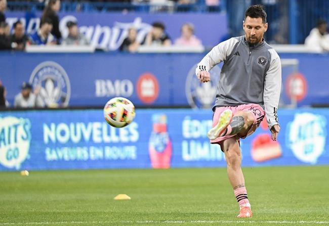Fans flock to Stade Saputo as 'Messi Mania' arrives in Montreal: 'This is just crazy' | iNFOnews.ca