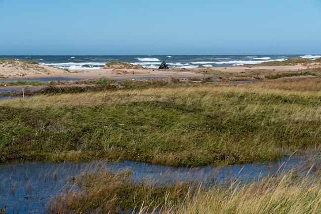 Îles-de-la-Madeleine pauses mandatory $30 visitor fee, citing logistical issues | iNFOnews.ca