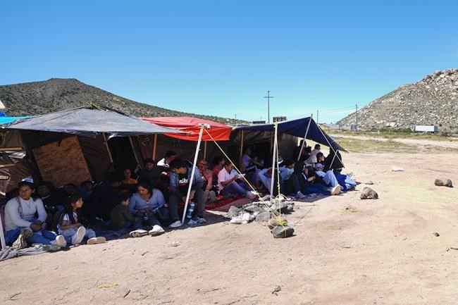 US border arrests fall in April, bucking usual spring increase as Mexico steps up enforcement | iNFOnews.ca US border arrests fall in April, bucking usual spring increase as Mexico steps up enforcement | iNFOnews.ca