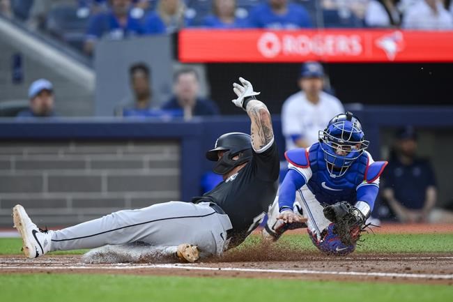 Crochet, three relievers combine on two-hit shutout as White Sox blank Blue Jays 5-0 | iNFOnews.ca